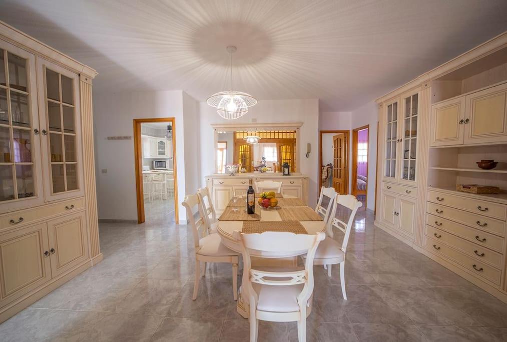 Villa Teram アラヘロ エクステリア 写真