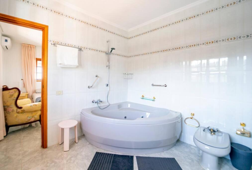 Villa Teram アラヘロ エクステリア 写真